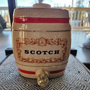 Vintage Royal Victoria Wade Scotch Whisky Barrel Decanter, Cool Crazing!